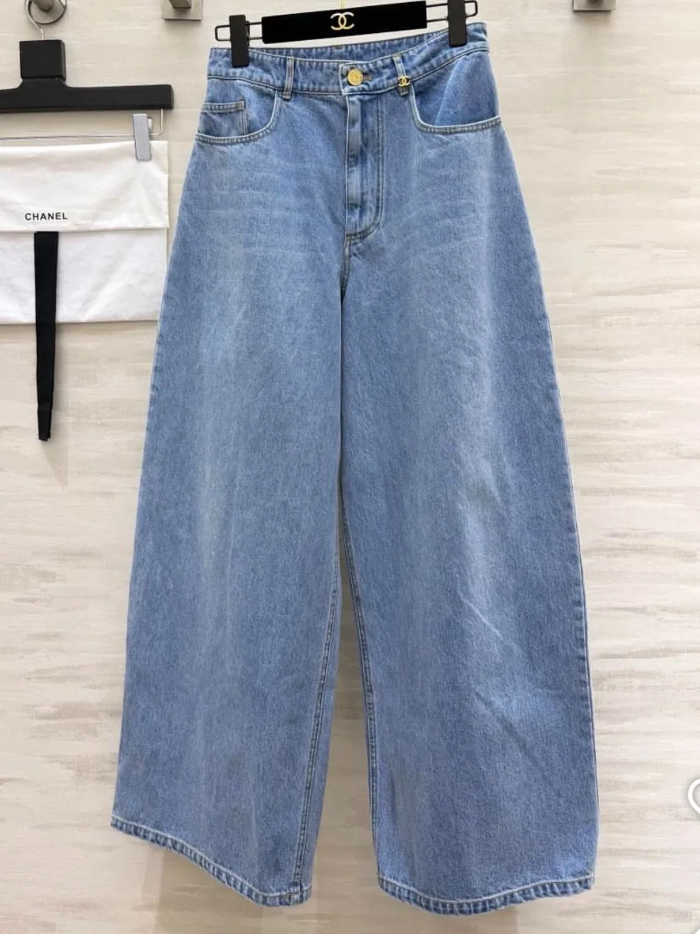 Chanel Jeans Wide-Leg Denim Brand New w/Tags Gold Button and Details Size 40